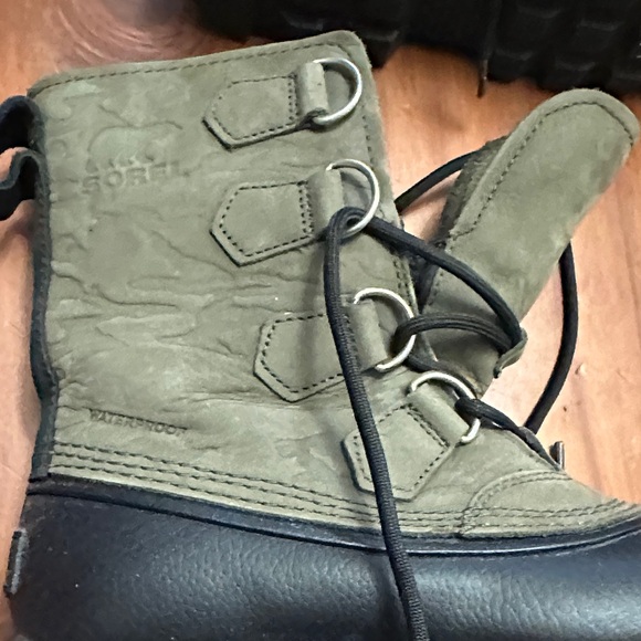 Sorel Olive and Black Lace-Up Boots - Picture 5 of 9
